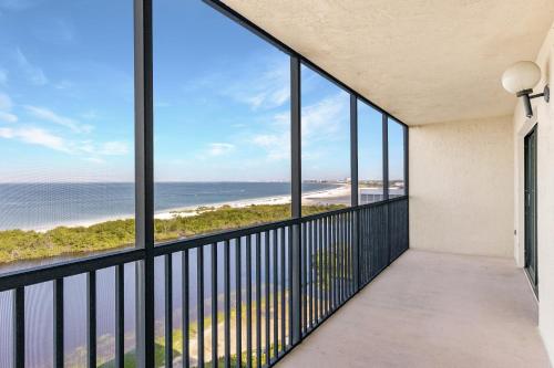 Terra Mar 1004 2 Bedroom Gulf Front Elevator Heated Pool WiFi Sleep 4 - image 11