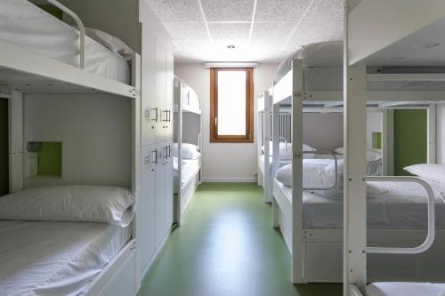 Youth Hostel Non Stop Inn by IrriSarri Land - image 11