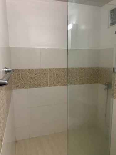 Hermoso residencial con piscina,seguridad 24 horas