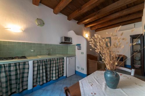 Solares Case Vacanze in Ustica