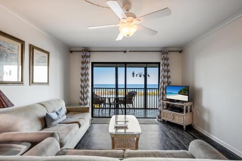 Terra Mar 502 2 Bedroom Sleeps 6 Gulf Front Elevator Heated Pool - image 2