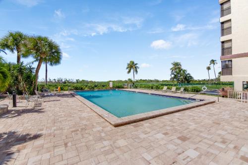 Terra Mar 502 2 Bedroom Sleeps 6 Gulf Front Elevator Heated Pool - main image
