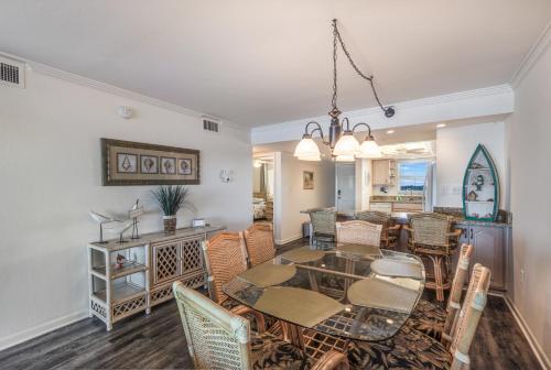 Terra Mar 502 2 Bedroom Sleeps 6 Gulf Front Elevator Heated Pool - image 11