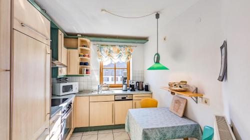 Cocina, Ferienwohnung Schmölzer (Ferienwohnung Schmolzer) in Rosshaupten
