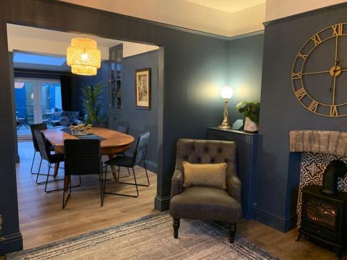 No 11, Fishguard, Ideal for beach, coastal path and town! in Fishguard