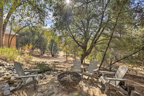 Peaceful Oak Haven Cabin near Yosemite