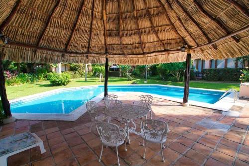 Alondras - 2 Bedroom Golf Course Villa minutes from the clubhouse, Ixtapa