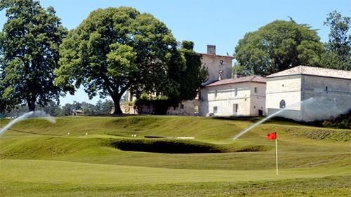 Les 2 glycines Au coeur des vignobles et de parcours de golfs