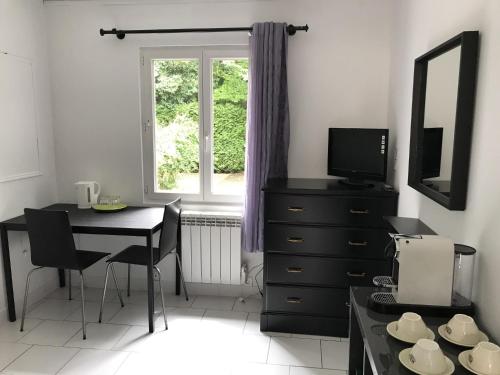 Maison De Longde-appartement Avec 2 Chambres - Villejuif