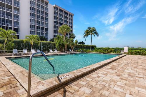 Terra Mar 706 2 Bedroom Sleeps 6 Beach Front Heated Pool Elevator - main image