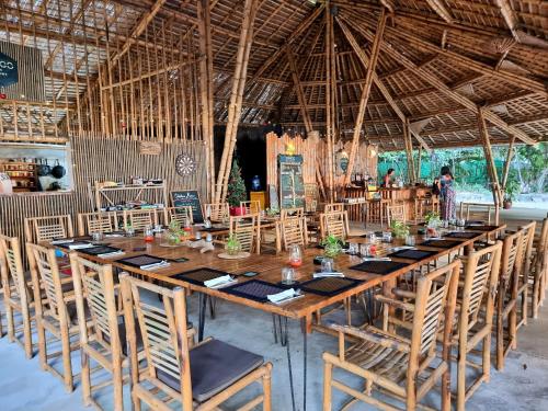 Restaurant, SunBoo Beach Bungalows in Koh Rong Sanloem