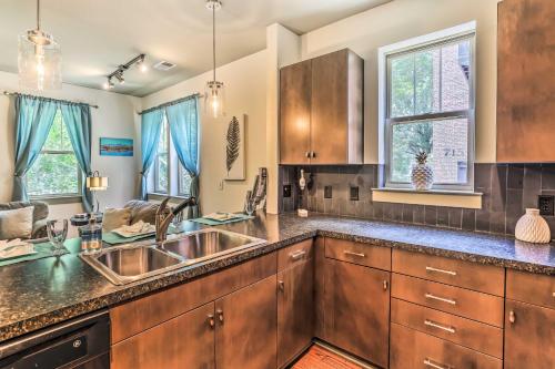 Downtown Condo half mi to The Wilmington Riverwalk! - image 6