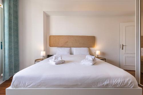 Sunny 2 BDR Apartment by LovelyStay Sunny 2 BDR Apartment by LovelyStay