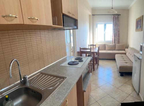 Relax Apts Saranda 2 - image 4