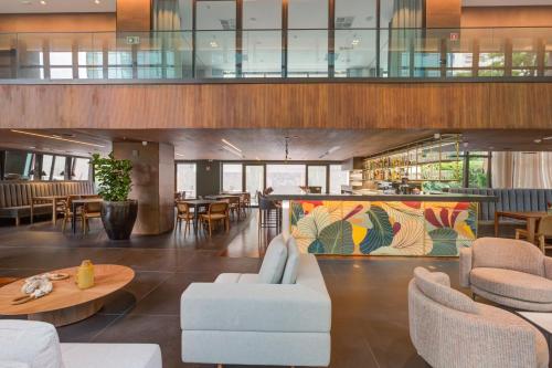 Restaurant, Qoya Sao Paulo Paulista, Curio Collection by Hilton in Vila Mariana