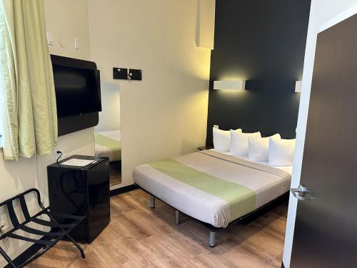 Feather Factory Room Type - Standard Double Room