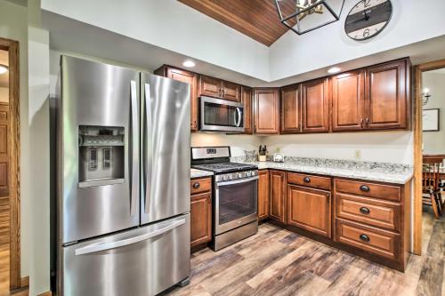 Family Home with Deck Yard Dock on Rock River! - image 2