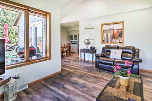 Family Home with Deck Yard Dock on Rock River! - image 10