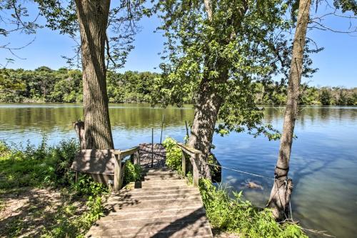 Family Home with Deck, Yard, Dock on Rock River!