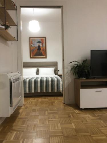 City Center Cute and Comfy Apartment - Ajia Apartments, Tirana (photo 5)