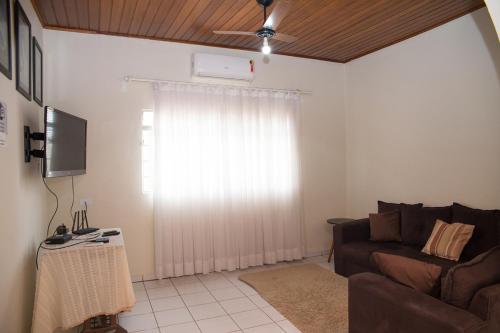 Casa com churrasq e lazer - Presidente Prudente SP