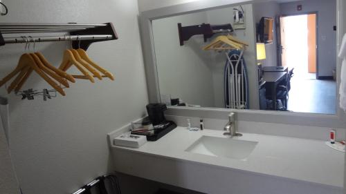 Days Inn by Wyndham Hernando Days Inn by Wyndham Hernando