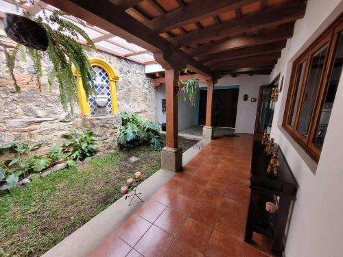 Amplia casa Antigua Guatemala con pérgola y jardín, Antigua Guatemala (foto 4)