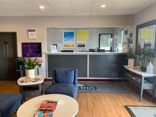 Buitenkant, Days Inn by Wyndham Louisville Airport Fair and Expo Center in Louisville (KY)