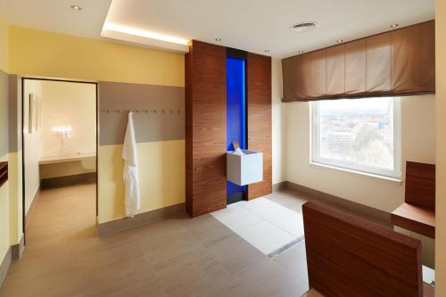 Best Western Plus Arosa Hotel - image 9