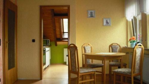 Ferienwohnung Kuhn - image 9
