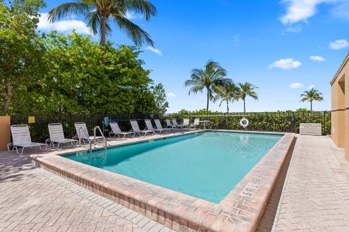 Estero Island Beach Villas 203 2 BR Gulf Front Heated Pool Sleeps 8 - main image