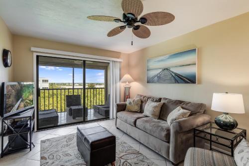 Estero Cove 352 2 Bedrooms Sleeps 4 5th Floor Elevator Heated Pool - image 6