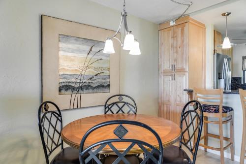 Estero Cove 352 2 Bedrooms Sleeps 4 5th Floor Elevator Heated Pool - image 11