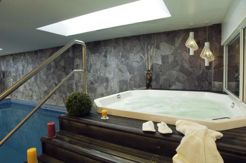 Piscina, Cilene Del Faro Suites and Spa in Ushuaia