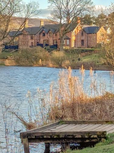 Tarn End Cottage 8, Talkin Tarn, Brampton