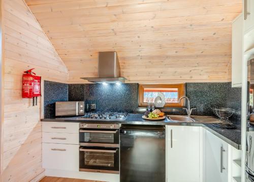 Nunland Hillside Lodges