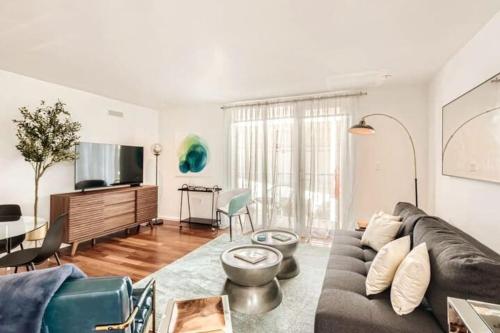 Mid-Century Modern Jewel South Beach Miami