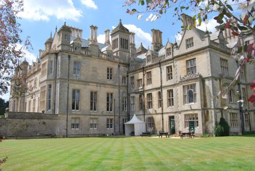 Stoke Rochford Hall