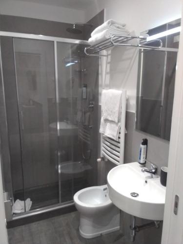 ASTORIA GOLDEN GATE - image 4