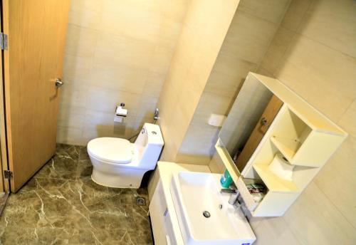 Family Room with Bath image 10