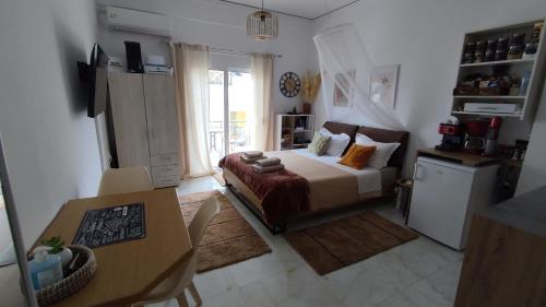 Beautiful Choice - near Athens airport - 50m from the sea - IQ+