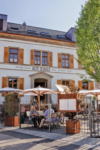 . Alte Schule Tiefenbach