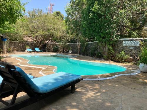 Kolam renang, Kasuku Villa, Warandale Cottages in Mombasa
