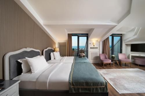 The Time Hotel Marina - image 2