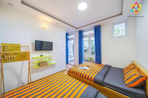 Villa Tuan Vu Da Lat Wonder near Linh Phuoc Pagoda