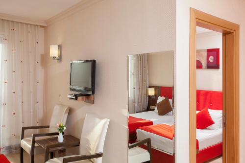 Room, family, 4 beds