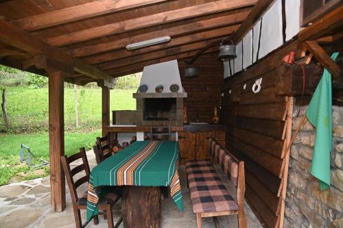 Къща за гости НОВЕ in Shipkovo