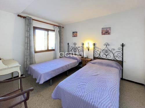 One-Bedroom Apartment image 2
