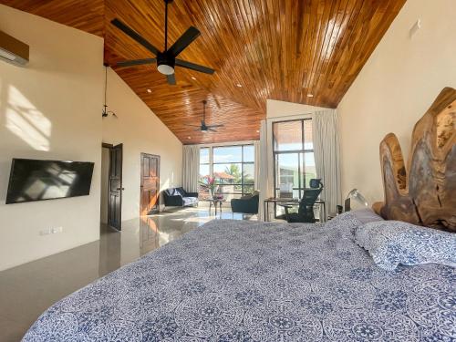One-Bedroom Apartment image 4