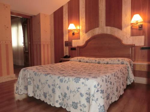 Hotel Las Ruedas - image 4
